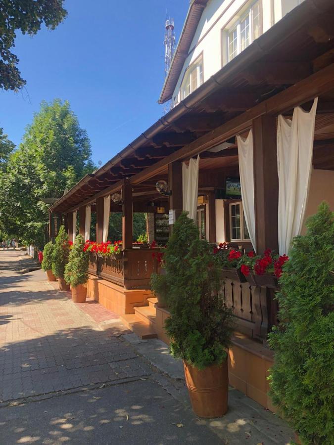 Pensiune Montana Curtea de Argeş Exterior foto